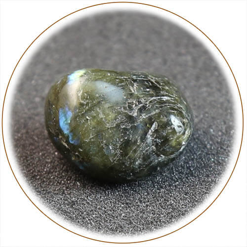 mineraux_labradorite.jpg